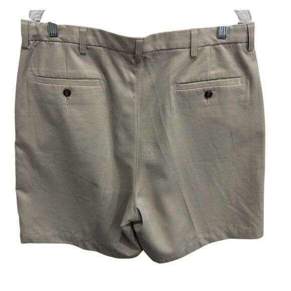 Haggar Mens Khaki Shorts Size 38 Classic Fit Flat Front - Picture 2 of 8